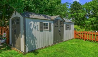 409 Shoreham Dr, Allison Park, PA 15101