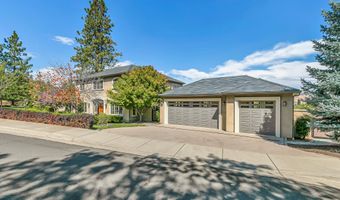 551 Strawberry Ln, Ashland, OR 97520