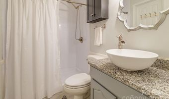 118 Colony Dr, Arden, NC 28704