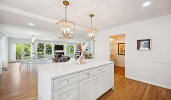 9813 MONTAUK Ave, Bethesda, MD 20817