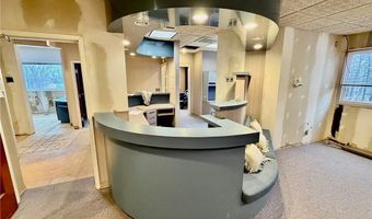 1090 New London Ave 5, Cranston, RI 02920