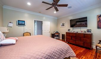 608 Russell Rd, Albany, GA 31707