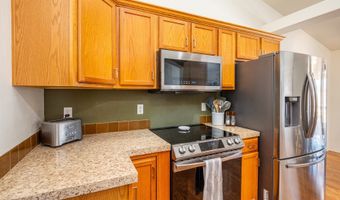 2002 S 60TH St, Springfield, OR 97478