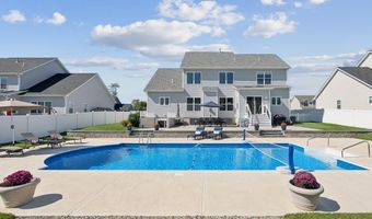 7 Kevin Ct, Bayville, NJ 08721