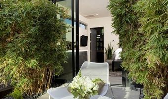 21 Drifting Shadow Way, Las Vegas, NV 89135