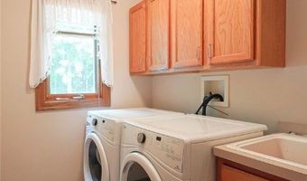 23 Forrester Ct, Amherst, NY 14228