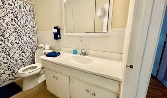 106 Swinburne Row, Newport, RI 02840