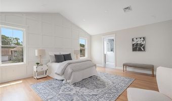 5 Braeburn Cir, Cranston, RI 02921