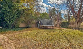 1510 S Country Club Cir, Carlsbad, NM 88220