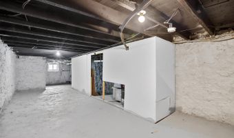 2942 ARUNAH Ave, Baltimore, MD 21216