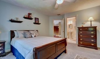 8 Meeting Rock Dr, Atkinson, NH 03811