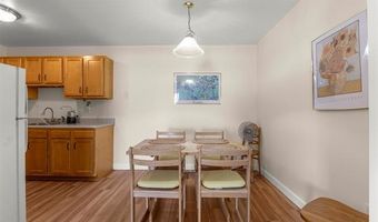 10037 Allen Pointe Dr, Allen Park, MI 48101