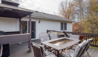 1977 Sun Valley Dr, Blakeslee, PA 18610