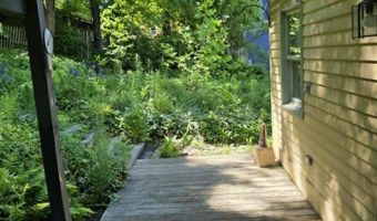 65 Cedar St, Brattleboro, VT 05301
