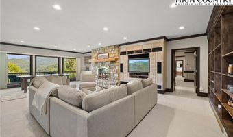 169 Goldfinch Ct, Banner Elk, NC 28604