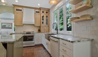 1408 CAPE ST CLAIRE Rd, Annapolis, MD 21409