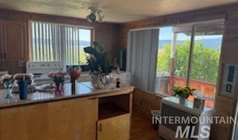 10084 Timberrim Dr, Cascade, ID 83611