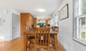 81 Sprague Ave, East Providence, RI 02915