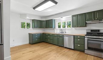 2420 Thomas Dr, Allison Park, PA 15101