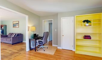 232 Lake St, Auburn, ME 04210