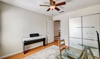 33 Reyburn Dr, Henderson, NV 89074
