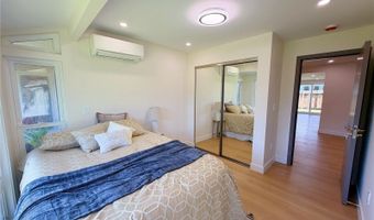 225 Aikane St, Kailua, HI 96734