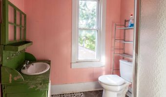 925 State St, Altoona, KS 66710