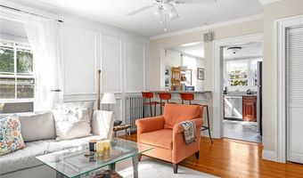 36 Kay St 5, Newport, RI 02840