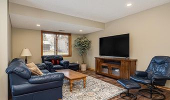13800 Elkhart Rd, Apple Valley, MN 55124