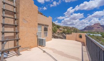 944 W Foothill Dr, Apple Valley, UT 84737