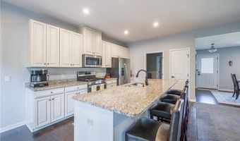 820 Sunrise Cir, Aurora, OH 44202