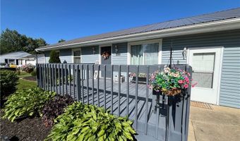 4686 Knickerbocker Cir, Ashtabula, OH 44004