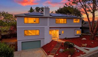 810 Omar Dr, Escondido, CA 92025