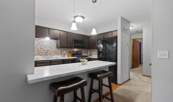 13941 Herald Ct, Apple Valley, MN 55124