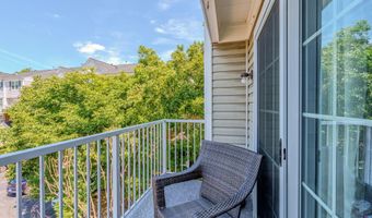 5975 TERRAPIN Pl 301C, Alexandria, VA 22310