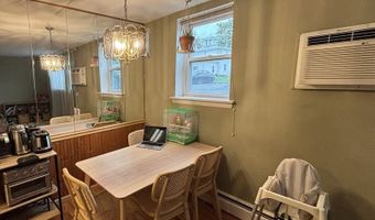 304 Regency Park Dr 304, Agawam, MA 01001