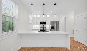 906 E 33rd St, Savannah, GA 31401