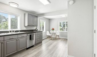 16510 SE GORDON St, Milwaukie, OR 97267