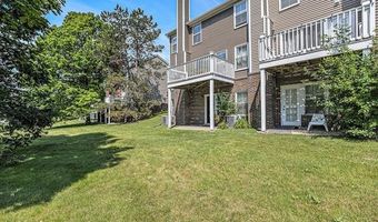 239 Fieldcrest St, Ann Arbor, MI 48103