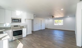 501 NORTH Ave, Bandon, OR 97411