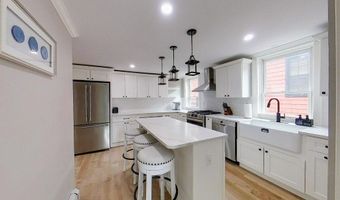 30 Prospect Hl 2, Newport, RI 02840