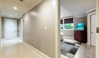 24 Hoolei Cir T-1, Kihei, HI 96753