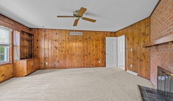 111 N FAIRFIELD Dr, Dover, DE 19901