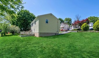 21 Liberty St, Andover, NJ 07801