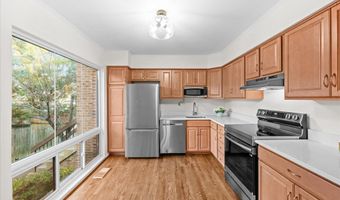 4619 MAYHUNT Ct, Alexandria, VA 22312