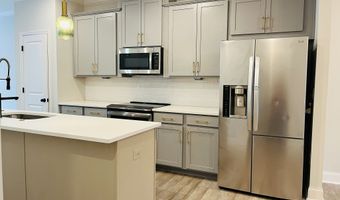 2635 Creekside Dr NW, Atlanta, GA 30318