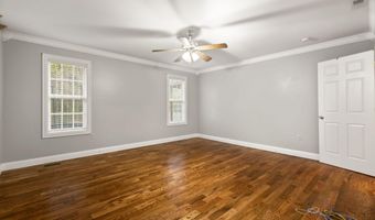 100 Chestnut Dr, Barbourville, KY 40906