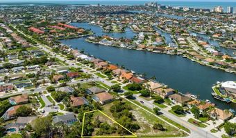 1127 MARCO LAKE Dr, Marco Island, FL 34145