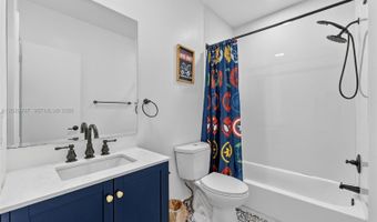 21388 Marina Cove Cir 16-G, Aventura, FL 33180
