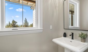 65299 85th St, Bend, OR 97703